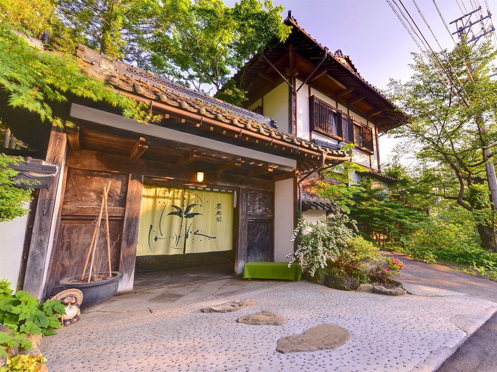 Jinpyokaku Hotel Yamanouchi  Exterior photo